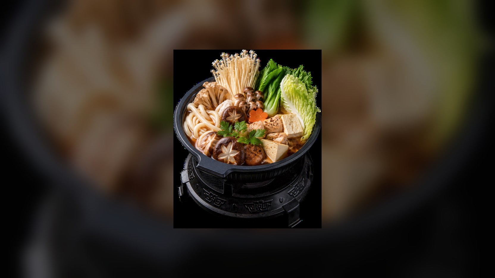 Tom-Yum-Hotpot mit Tofu und Pilzen