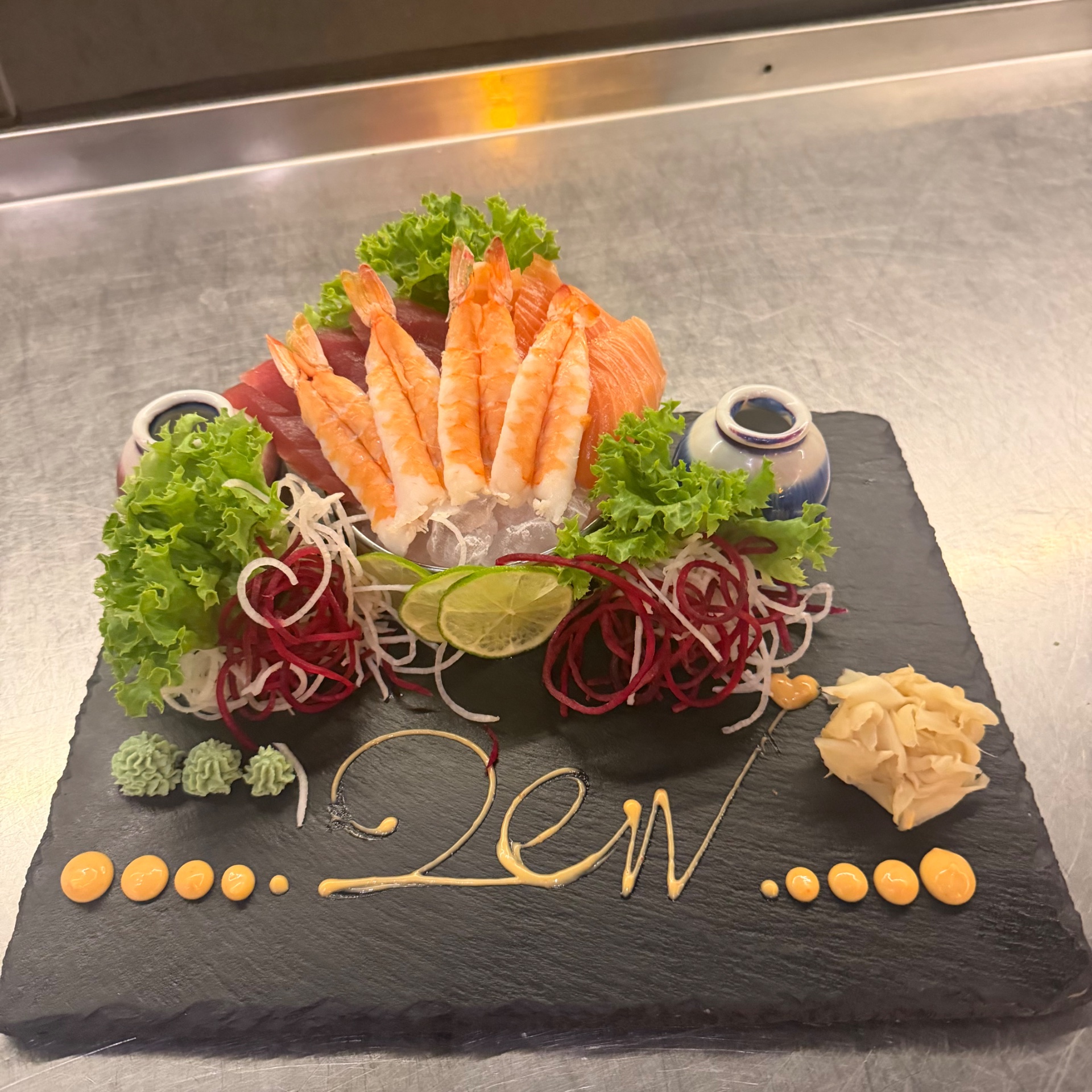 Mix Sashimi (12 Stk.)